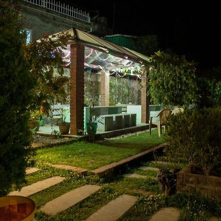 Status Hillpark Hotell Kodaikanal Exteriör bild