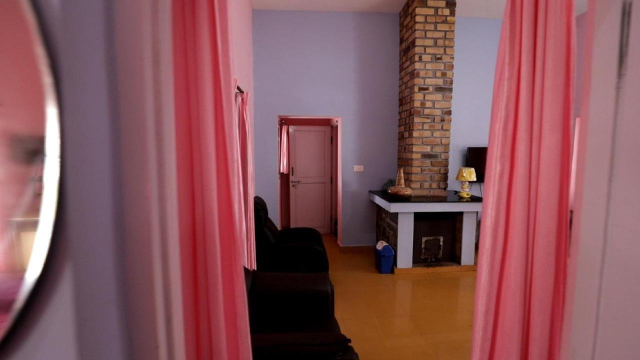 Status Hillpark Hotell Kodaikanal Exteriör bild