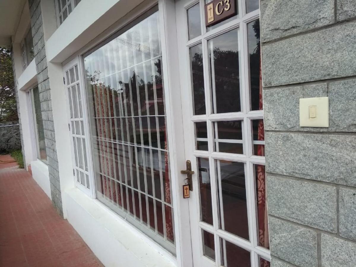 Status Hillpark Hotell Kodaikanal Exteriör bild